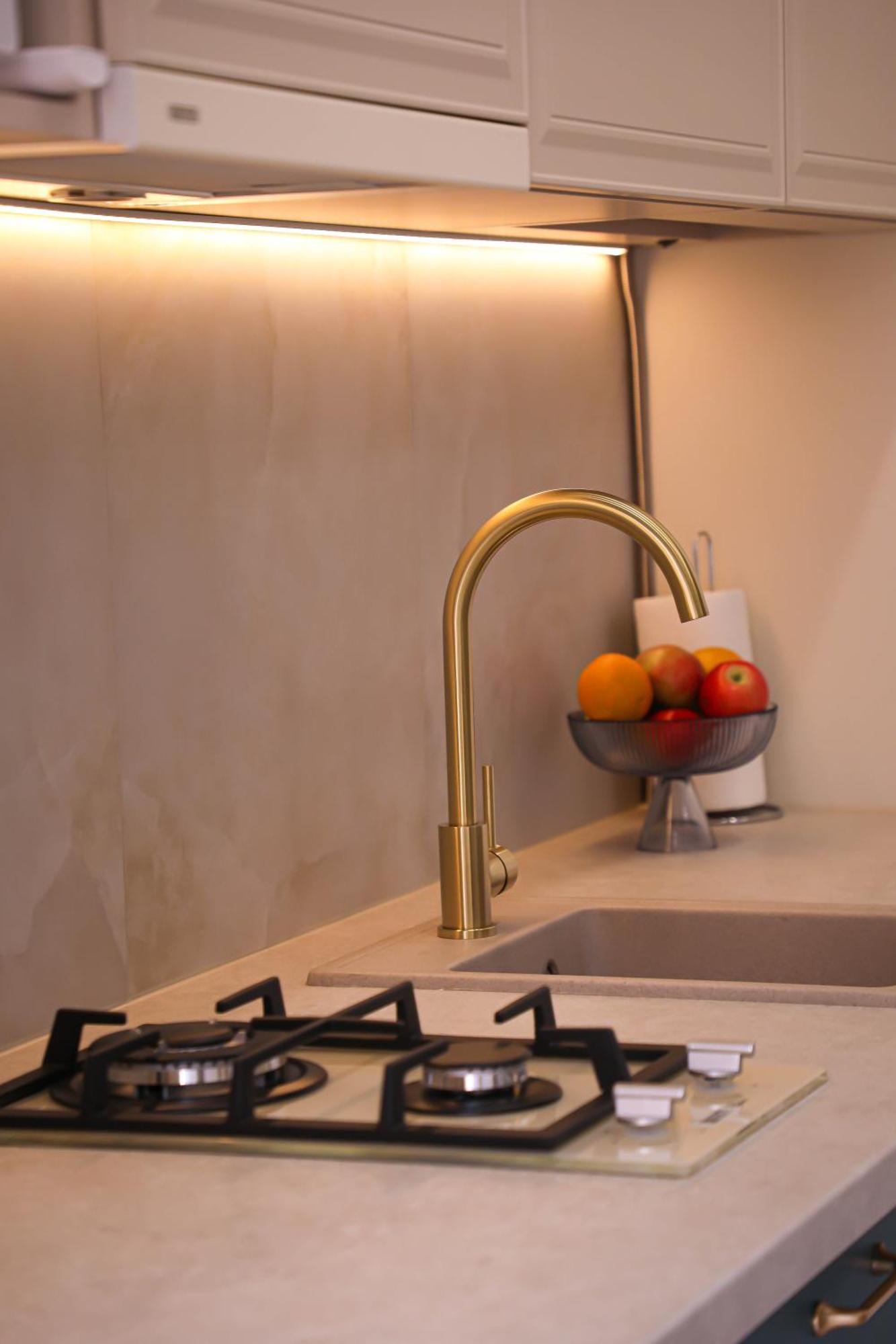 Modern Apartment, 3Mins To Opera リヴィウ エクステリア 写真